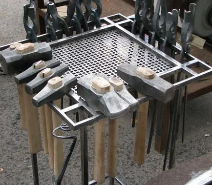Hammer с ръцете си, за да се създаде инструмент, с ръцете си (74 снимки)