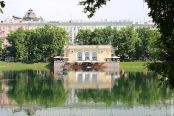 езера патриарха