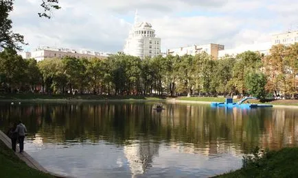 Басейни патриарх в Москва 1