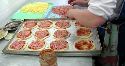 Пица в рецептата на кафене