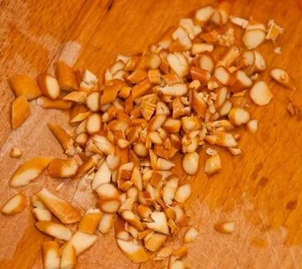 Рецепти за салати с пушено сирене плитка, шунка, моркови
