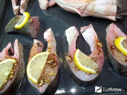 Рецепта печен шаран на фурна