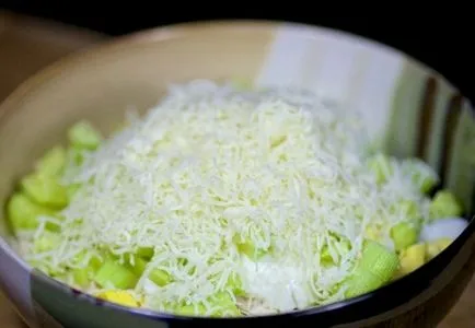 Корейски салата с моркови и пилешко стъпка рецепта