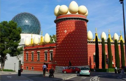 Най-необичайна къща в света, интересни факти