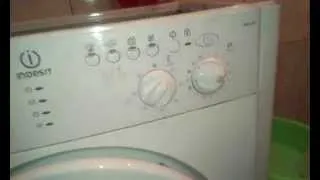 Гледайте видео как да премахнете капака на пералната машина Indesit безплатно