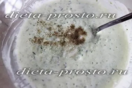 Tzatziki сос - сос, снек на кисело мляко краставица и чесън