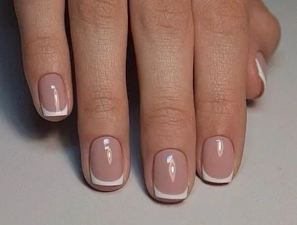 Модерен Nail Design 2017 яке с модел на снимка