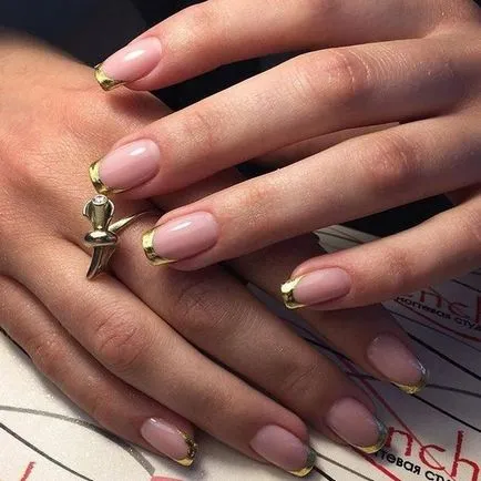 Модерен Nail Design 2017 яке с модел на снимка