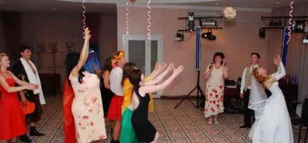 Сватбен букет - признаци и традиция за булката и шаферките (знака) Сватбен букет - признаци и традиция за булката и шаферките