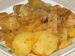 Печени картофи с месо в multivarka