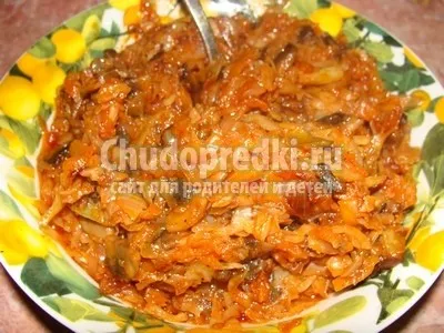 Задушени моркови с лук