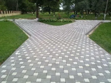 Полагане на тротоарни плочи, как да се сложи, сложи ръце на устройството и как