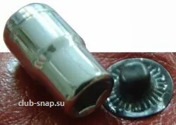 Инсталиране, във форма на пръчки пролетни ключове, алфа ключове ръчно в дома импровизирани