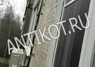 Paddock на прозорец котка (балкон) в Москва