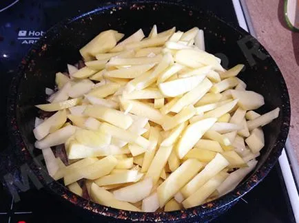 Пържени картофи с месо