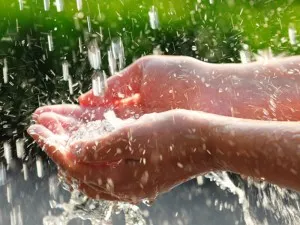 Какво е йонизатор вода, йонизатор вода жива вода, алкална вода за здраве