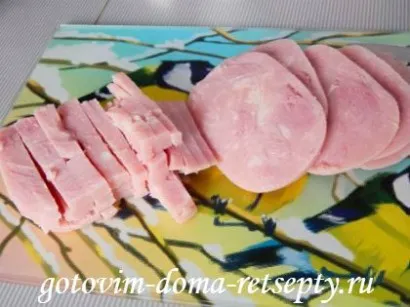 Домашна пица с шунка и домати - рецептата със снимка