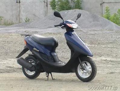 Privire de ansamblu scuter honda trăiesc dio af-34