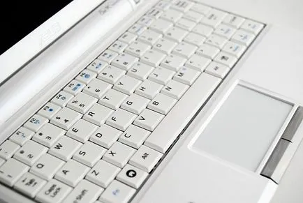 Prezentare generală Asus Eee PC 900 laptop