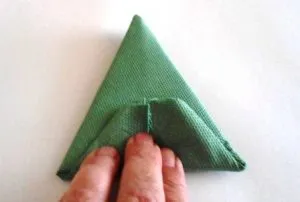 Origami az asztalra a szalvéták létre egy ünnepi hangulatot