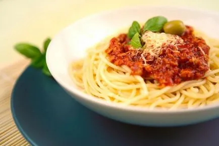 Paste cu carne și pasta de tomate rețete, ls