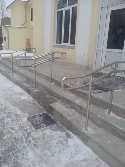 Pridvor balustrade tipuri de elemente de garduri, pașii de instalare