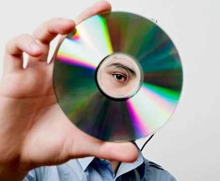 Crafts régi CD és DVD lemezek - újrahasznosítható anyagok és hasznos dolgokat DIY