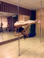 Polul club de dans l studio de formare acrobație Shestova