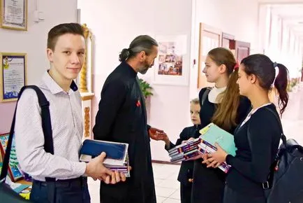 Ortodox középiskolás, vagy nincs egy ortodox magazin - Thomas