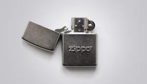 Egyszerű és hűvös trükkök Zippo öngyújtó