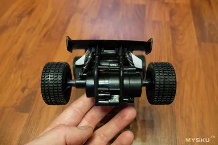 Modelul RC buggy într-o scară de la 1