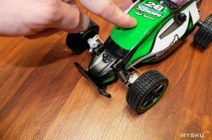 Modelul RC buggy într-o scară de la 1