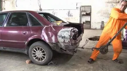 Reparare automobile (Audi), după un accident grav cu mâinile (partea 1)