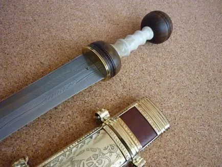 римски мечове