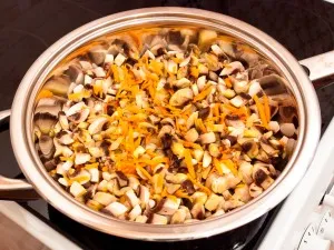 Салата с пиле, гъби и консерви царевица - ео съвет - вкусни рецепти