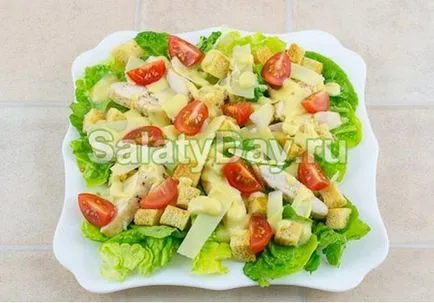 Salata Caesar Classic - pe o masă festivă sau la o rețetă cina de familie cu fotografii și video