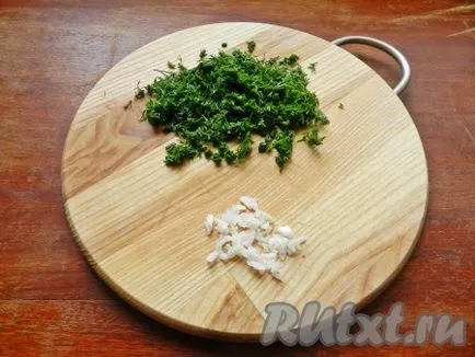 Saláta sült sertés, paradicsom és uborka - a recept egy fotó