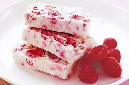 Semifreddo nagyobb tökéletesség, mint a parfé, édes menü