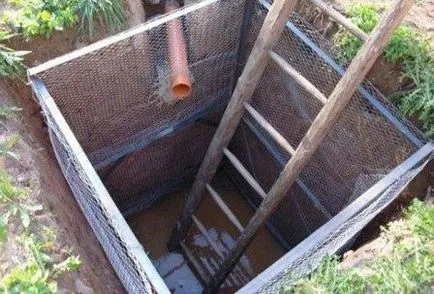 Септична яма с ръцете си за самостоятелна къща с високо ниво на подземните води