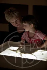 homokfestmény stúdió sendpro ™, homok festészet párosított anya gyermeke