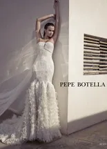 Сватбени рокли с волани колекция 2017 в бутик салон мечта в Санкт Петербург