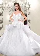 Сватбени рокли с волани колекция 2017 в бутик салон мечта в Санкт Петербург