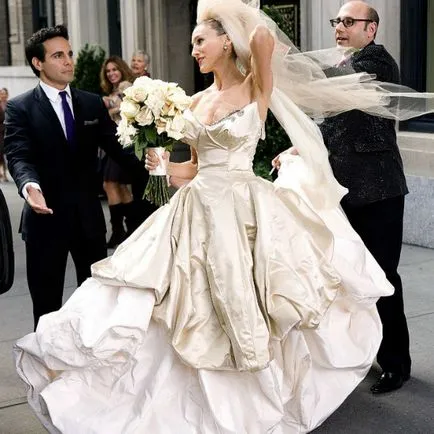 Esküvő Chanel stílus - meg kell szervezni egy esküvő ízű
