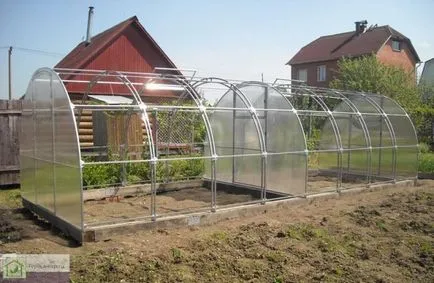 Greenhouse „Kreml” - modell jellemzői szerelési útmutató