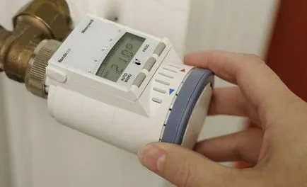 fűtés termosztát elektronikus, mechanikus eszköz az akkumulátor vagy a radiátor