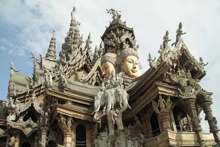 A Sanctuary of Truth Pattaya, független utazási