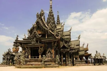 A Sanctuary of Truth Pattaya, független utazási