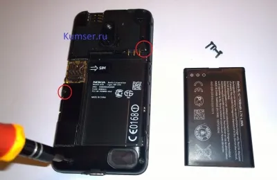 Înlocuirea butoanele de control al volumului de pe telefonul Nokia Lumia 620, mobile de reparații Electronice