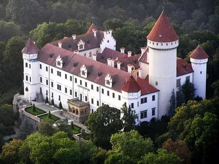 Konopiste Castle Cseh Köztársaság - az állattartó a hagyományok Ferdinánd főherceg