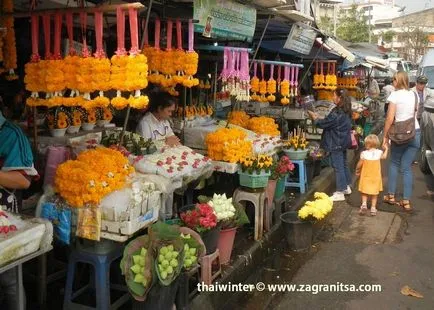 Amulettek és varázsa a virágok Thaiföldön